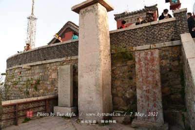无字碑
